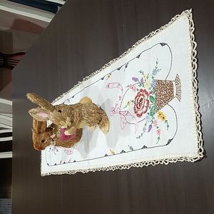 Beautiful Vintage Hand Embroidered Table Linen